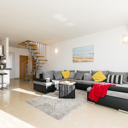Holiday Appartment Tessa Porec Exterior photo