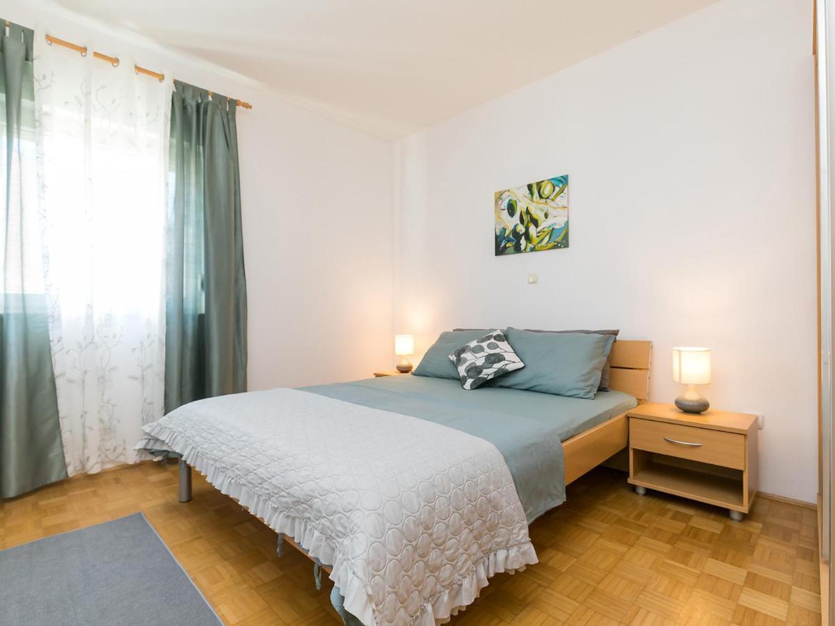 Holiday Appartment Tessa Porec Exterior photo